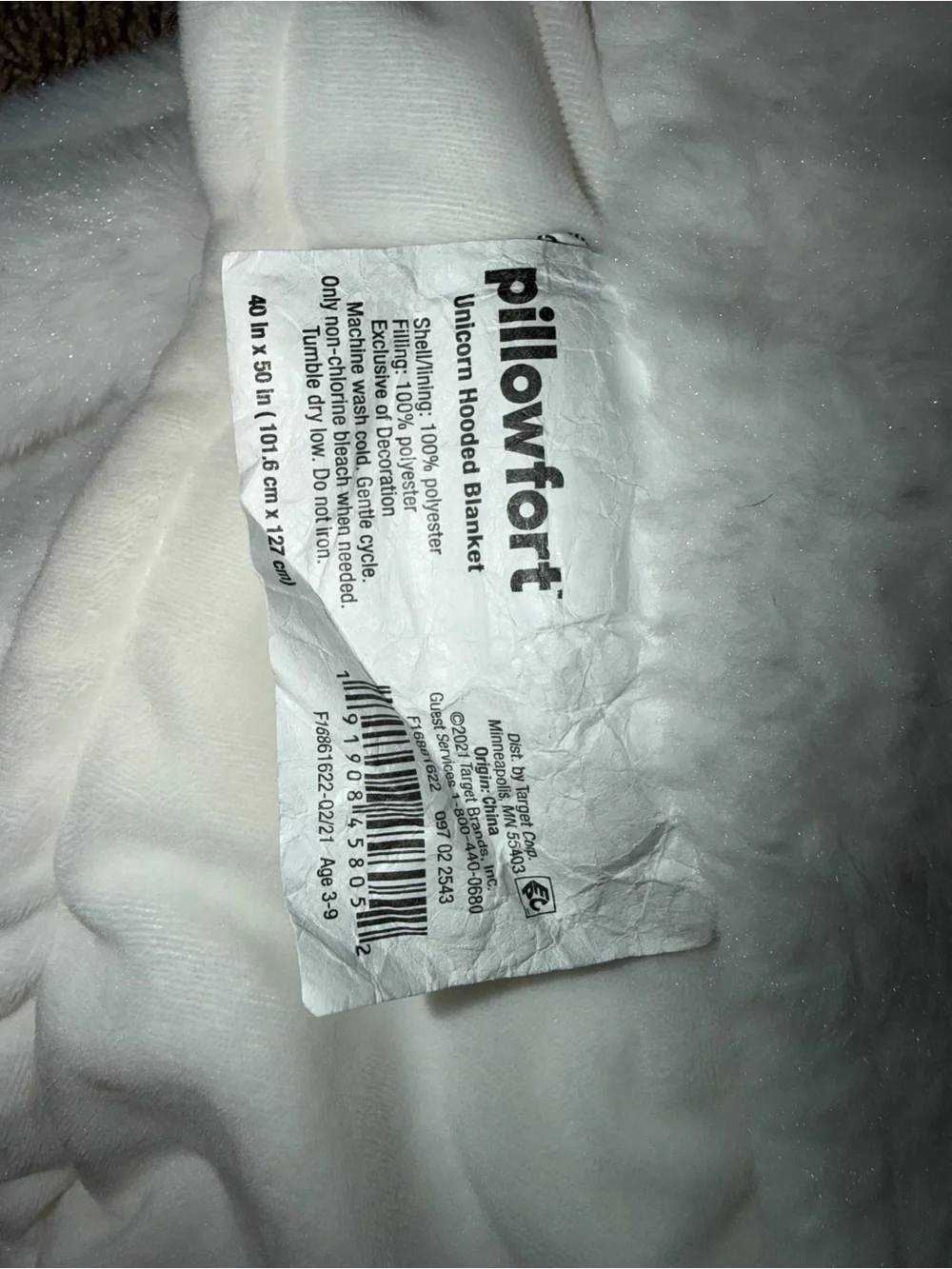 Pillowfort White Unicorn Hooded Kids Blanket Robe with Peach Mane